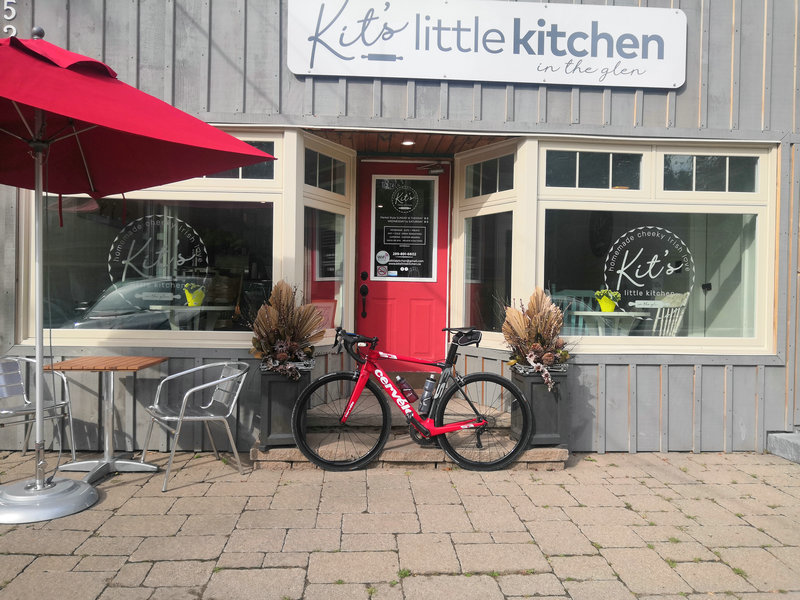 road bike with custom build wheels