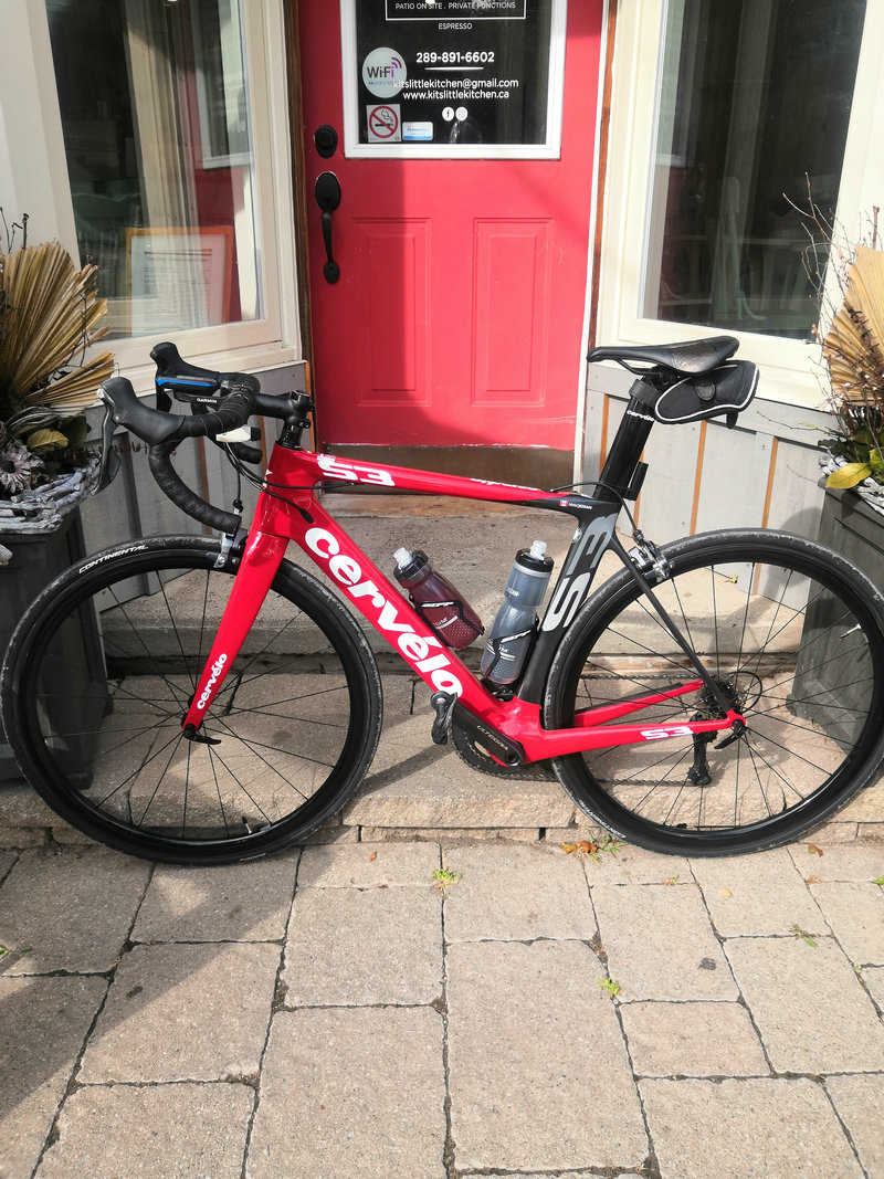 Cervelo S3 road bike with custom build wheelset