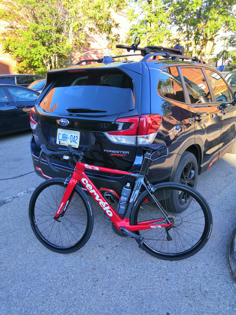 Custom build carbon wheelset mount on Cervelo S3 bike